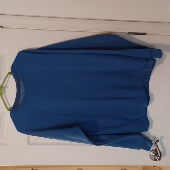 💙🌺Athletic Works Men's Blue SweatShirt - Picture 1 of 4